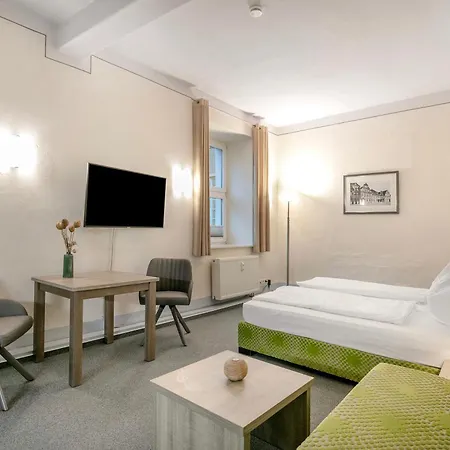 Semesterbostad 1695 *